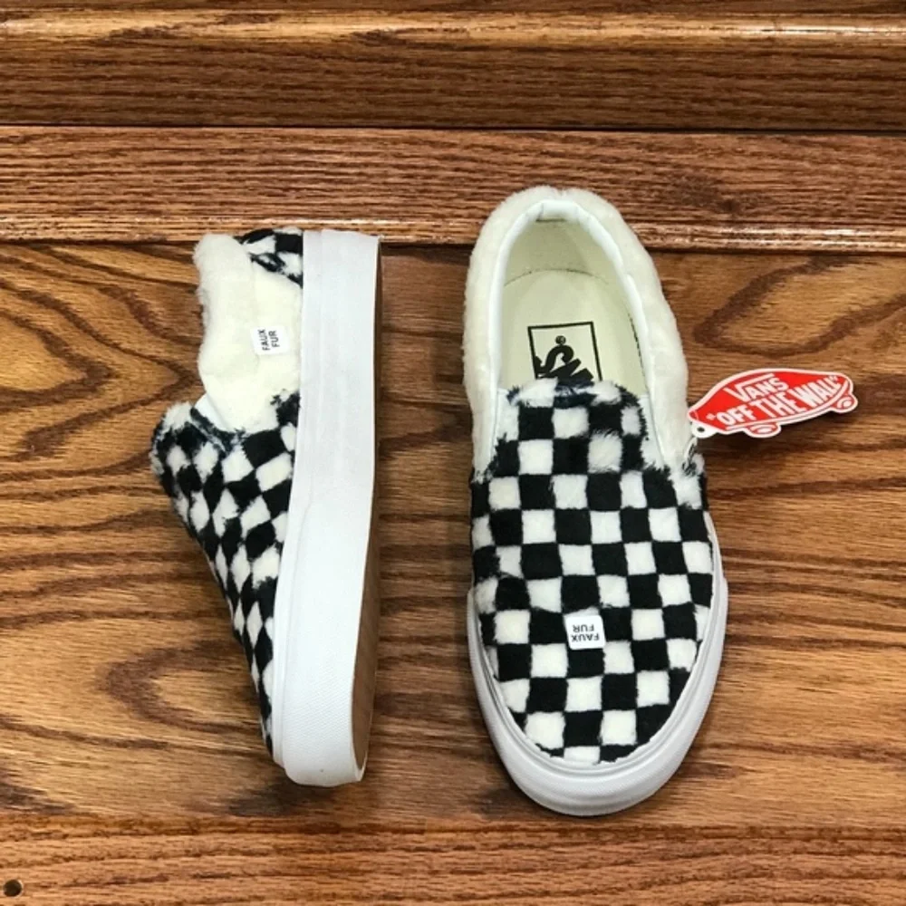 Vans Classic Slip‎ On Sherpa Checkerboard Blanc Shoes